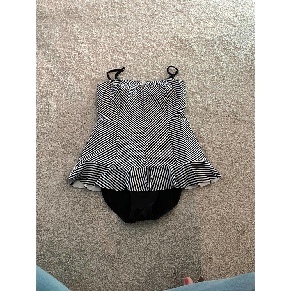 Spanx one piece bathing suit swimsuit size 10